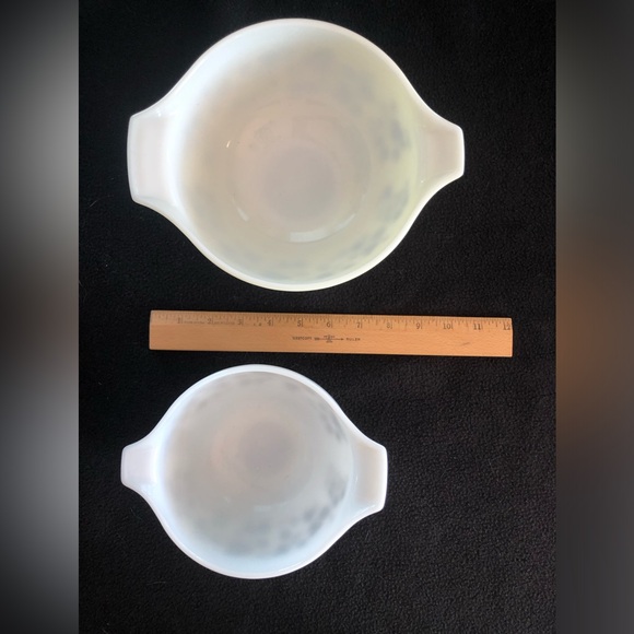 Vintage Pyrex Bowl Set #441, 442, 443, 444 Gooseberry Yellow, White, Black - Picture 4 of 5